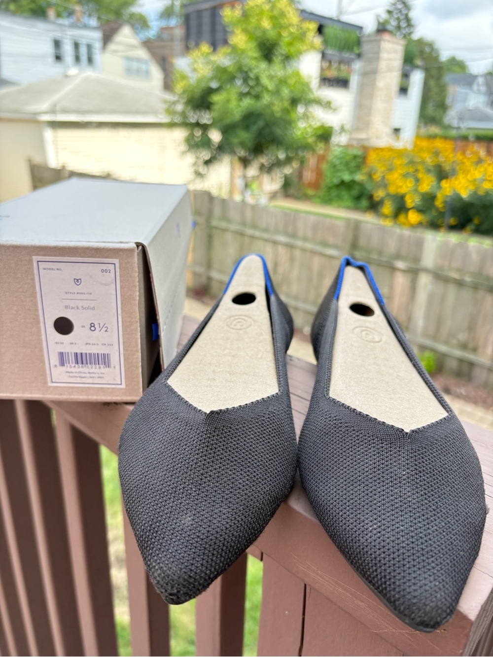 Rothy’s women Black Pointed Knit Ballet Flats 8.5